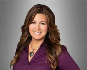 Laura Ramirez headshot